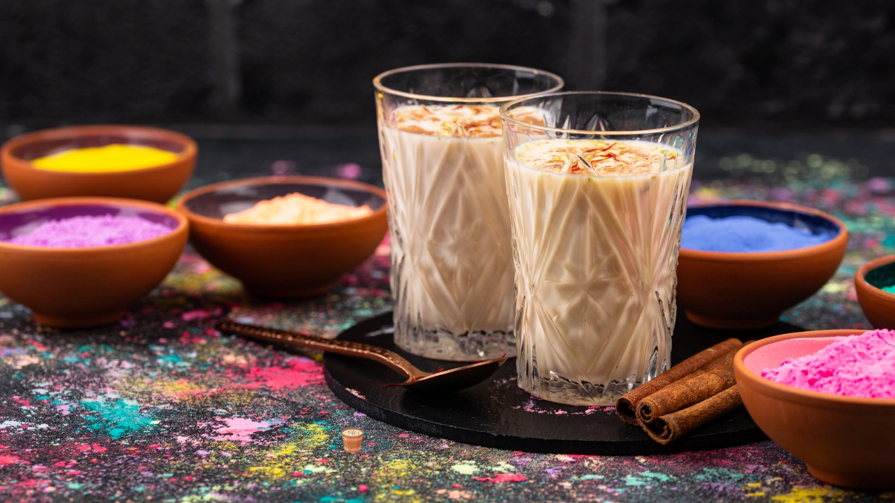 Homemade Thandai Masala Powder