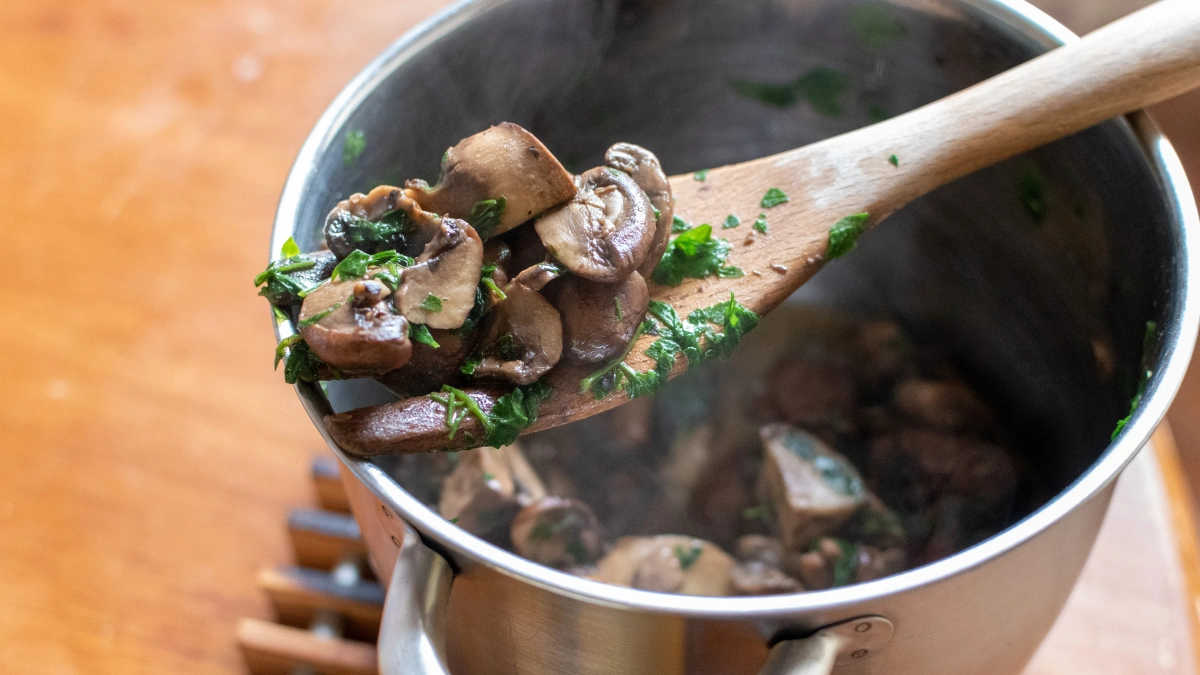 3. Sautéed Sprouts & Mushroom Mix besan cheela